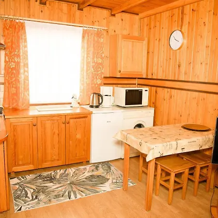 Деревянный коттедж Letniskowe Bursztynek