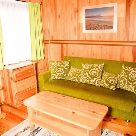 Деревянный коттедж Letniskowe Bursztynek Грзибово