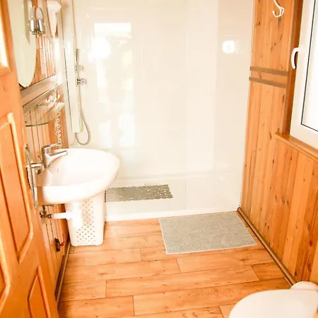 Деревянный коттедж Letniskowe Bursztynek Грзибово