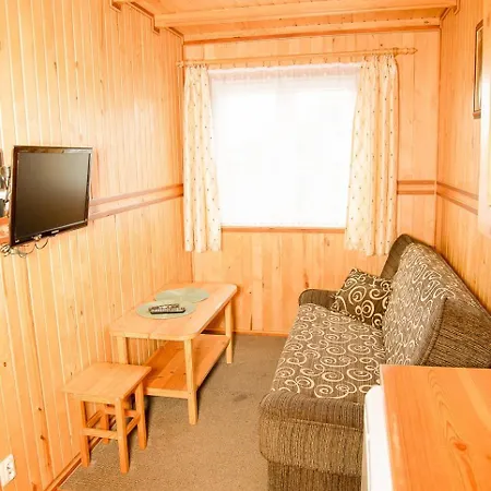 Letniskowe Bursztynek Деревянный коттедж Грзибово