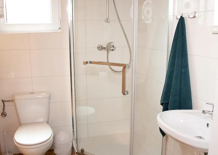 Letniskowe Bursztynek Lodge Grzybowo (West Pomeranian)