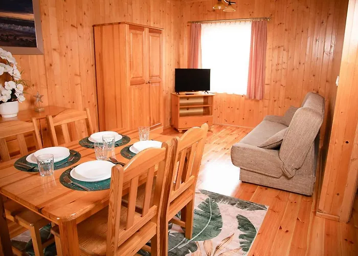 Lodge Letniskowe Bursztynek Grzybowo (West Pomeranian)