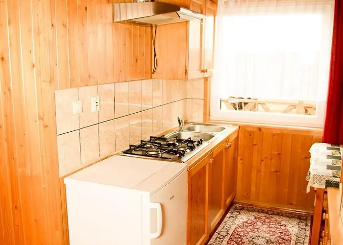 Lodge Letniskowe Bursztynek Grzybowo (West Pomeranian)